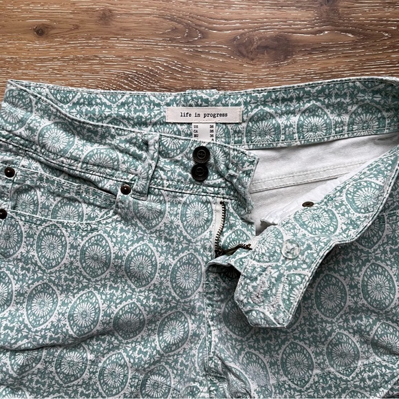 life in progress | Patterned Shorts - Picture 8 of 9